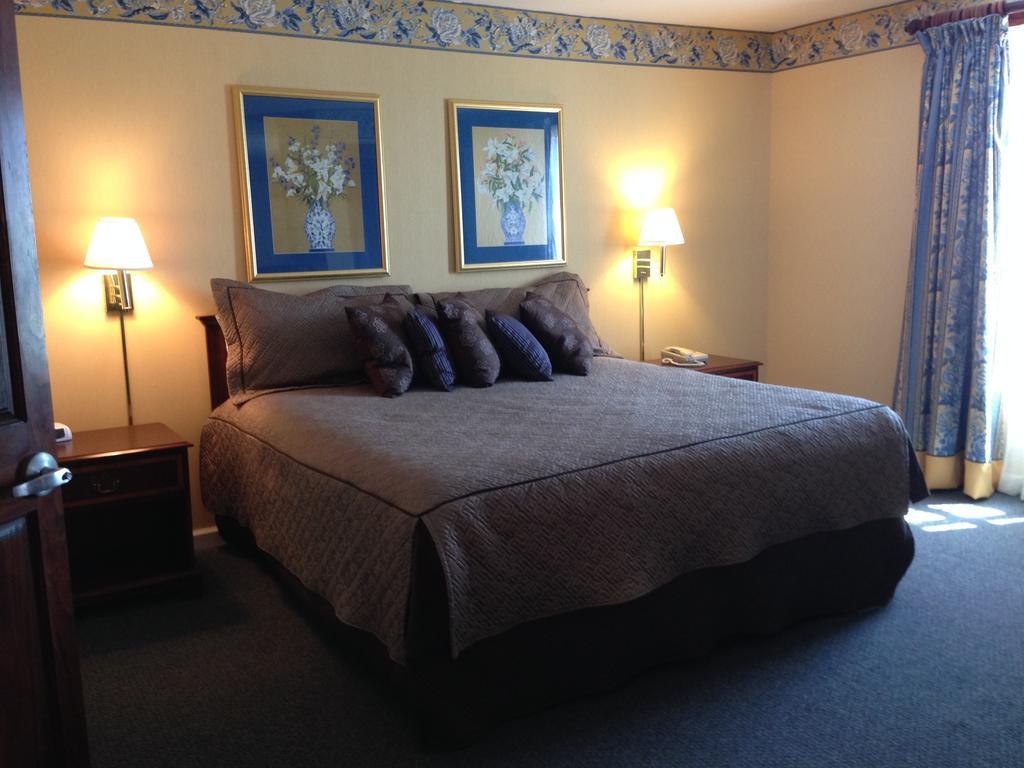 Greenville Inn & Suites Habitación foto